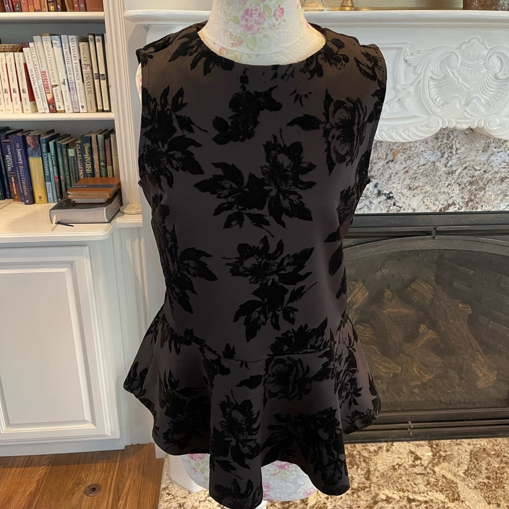 Beautiful sleeveless brocade black top